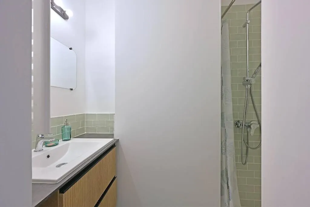Apartment Coco Des Teinturiers - Clim - Wifi - Ideal Festival Avignon France